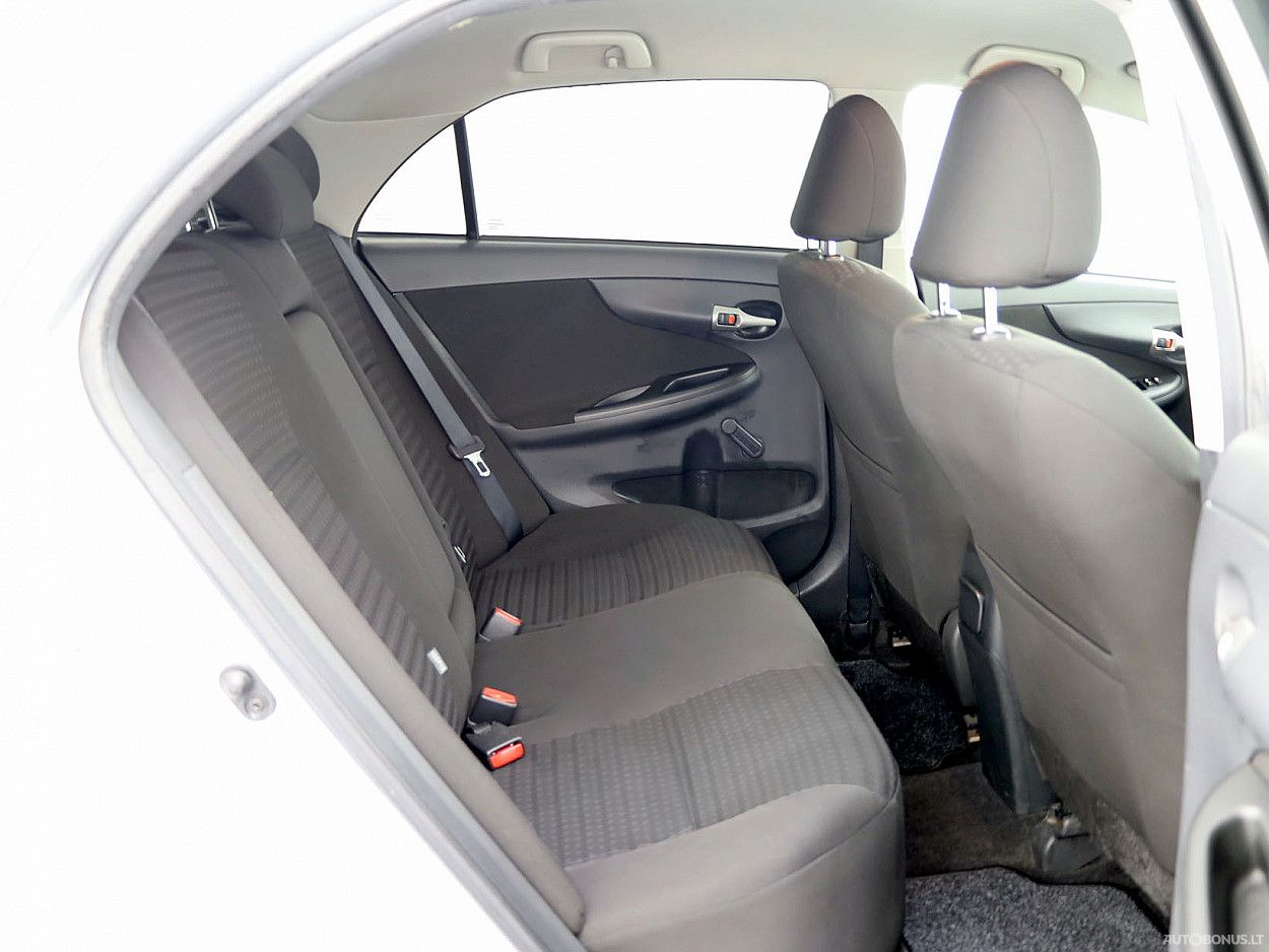 Toyota Corolla | 6
