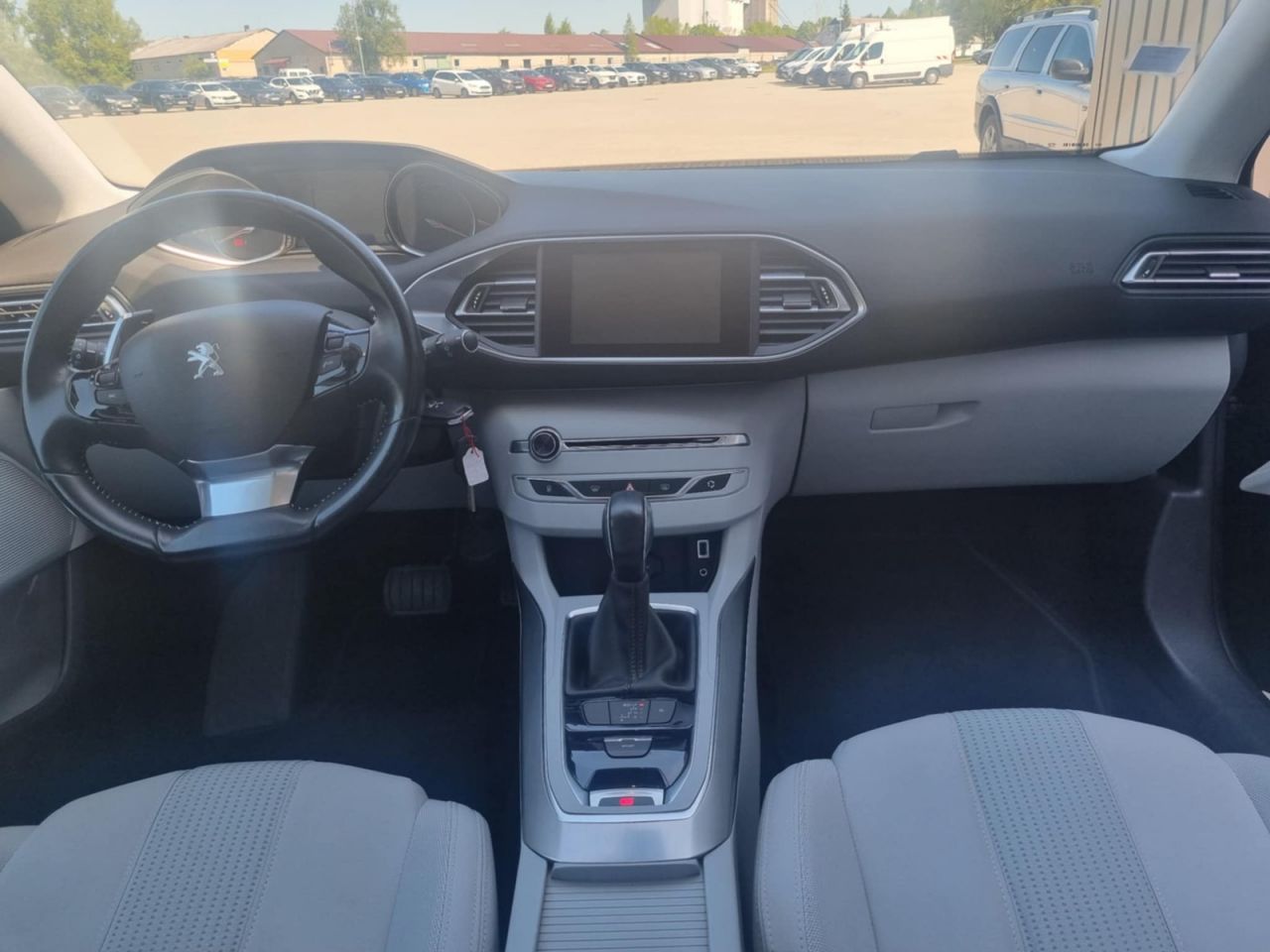 Peugeot 308 | 9