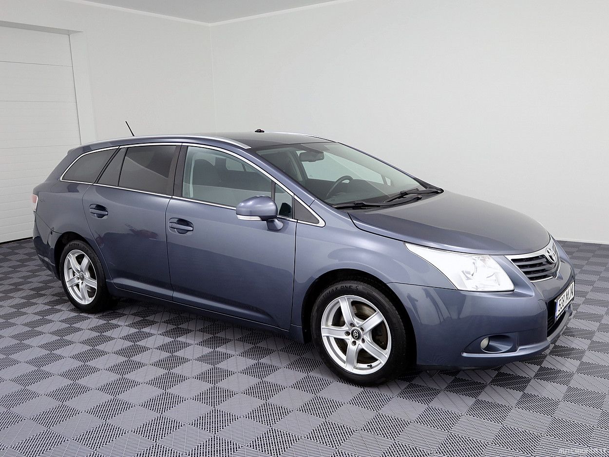 Toyota Avensis, 2.2 l., Универсал