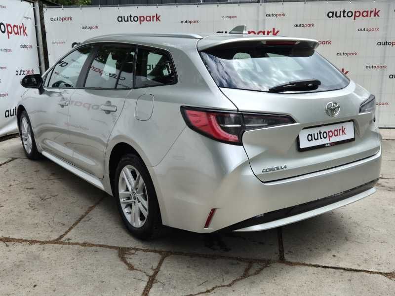 Toyota Corolla | 4