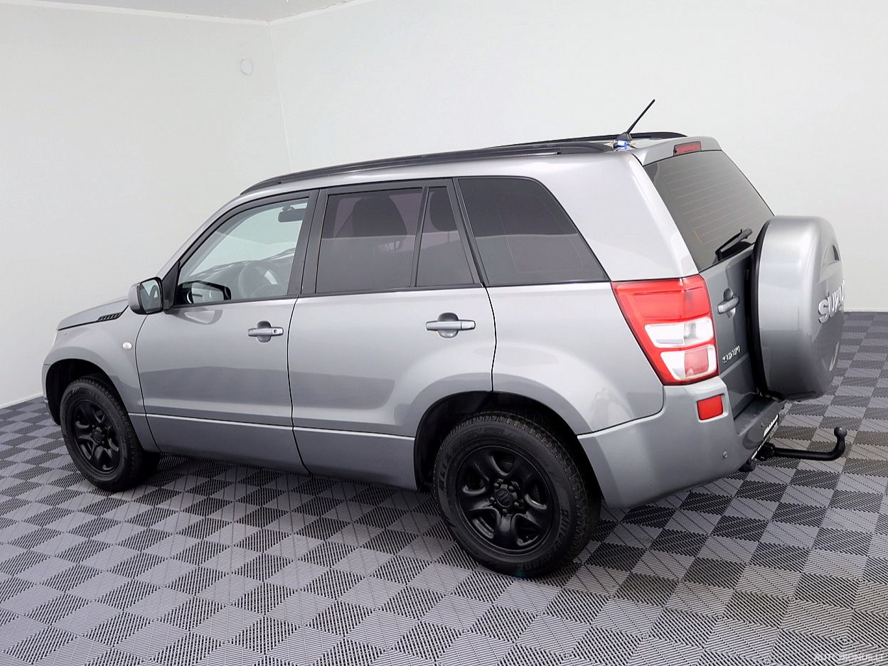 Suzuki Grand Vitara | 3