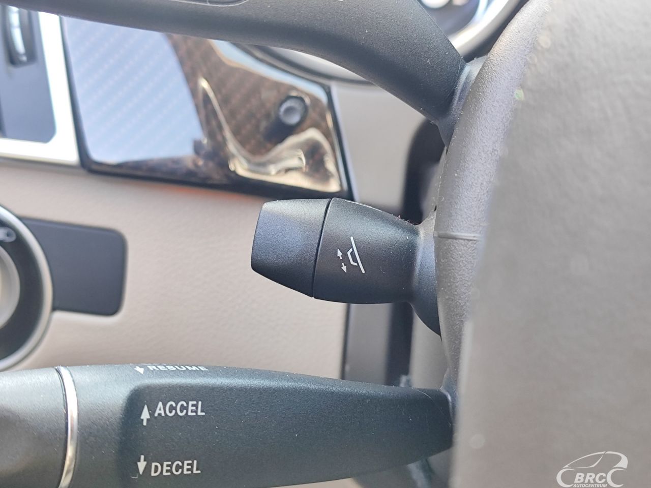 Mercedes-Benz GL450 | 25