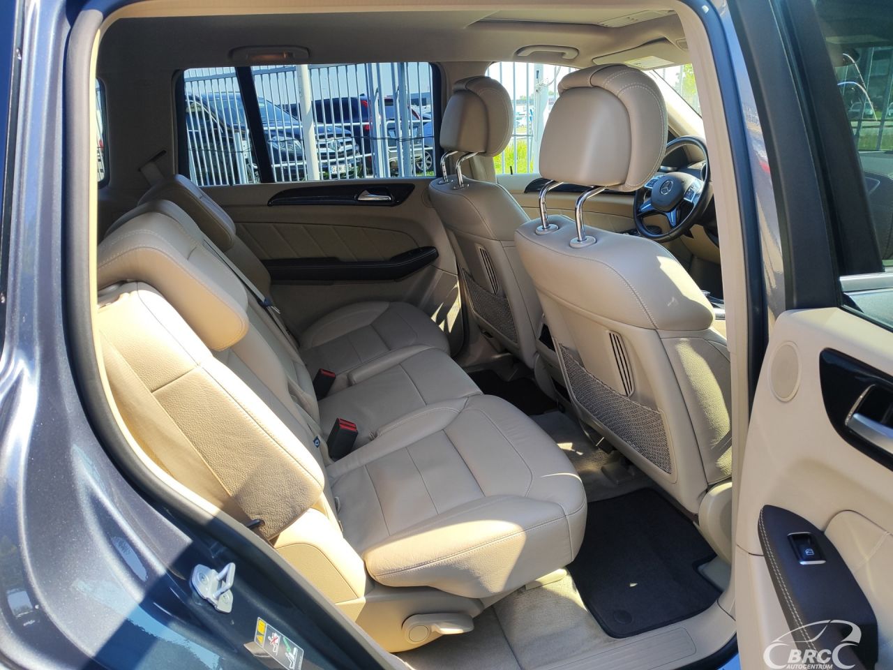 Mercedes-Benz GL450 | 8