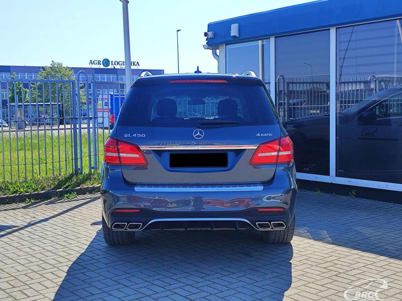 Mercedes-Benz GL450 | 40