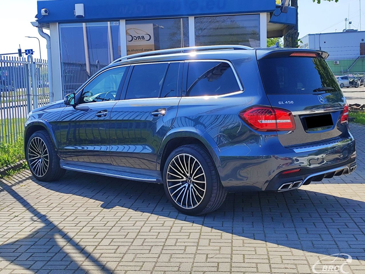 Mercedes-Benz GL450 | 41