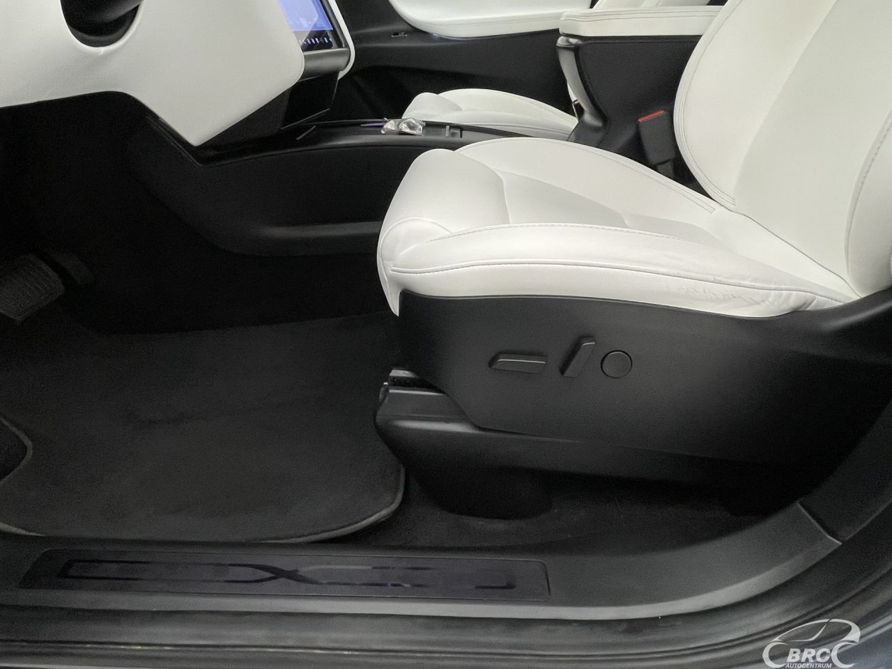 Tesla Model X | 20