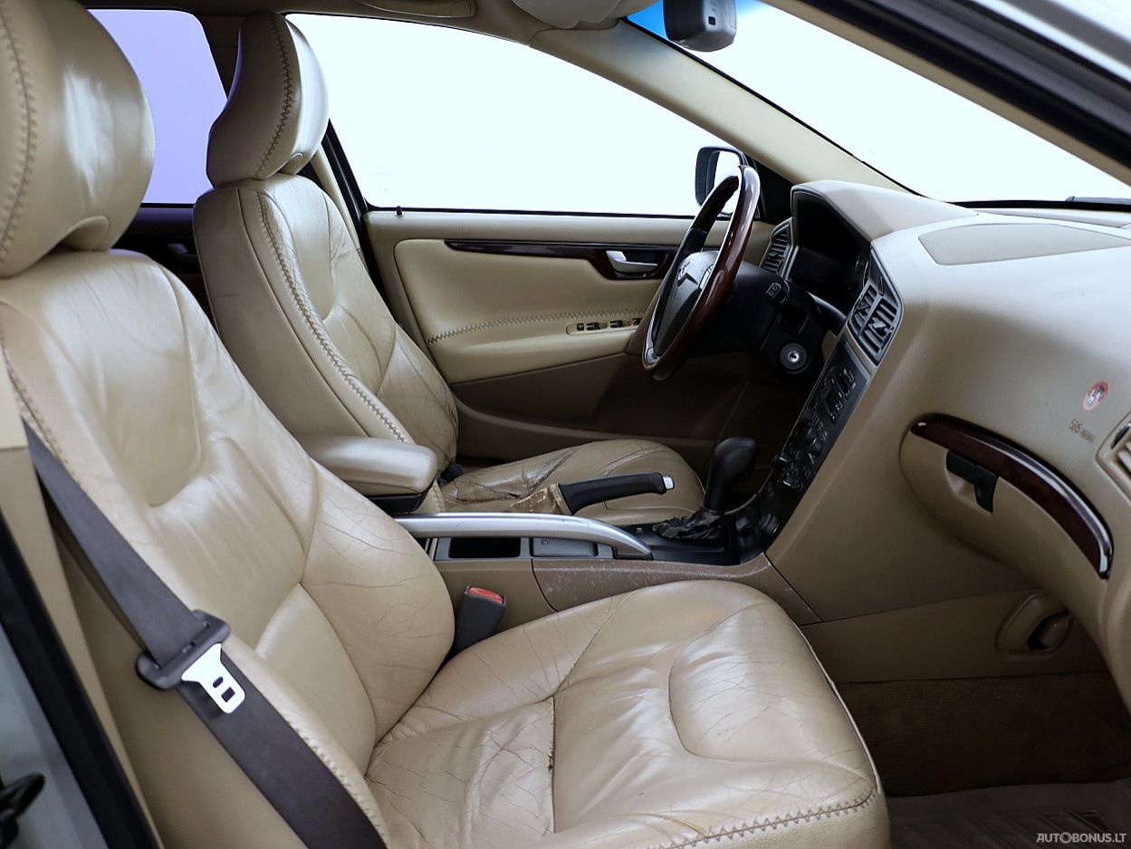 Volvo XC70 | 5