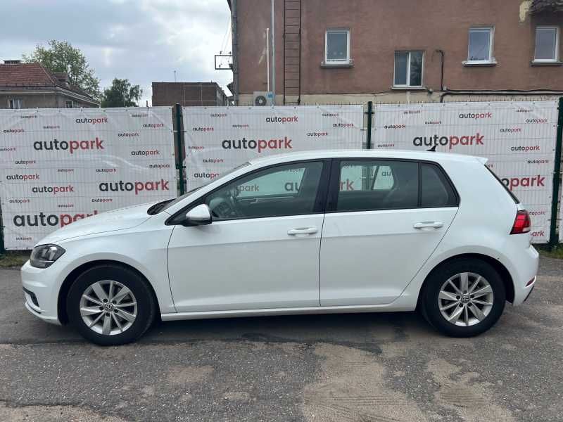 Volkswagen Golf | 3
