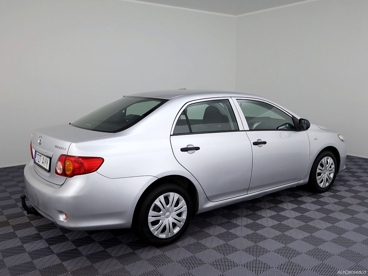 Toyota Corolla | 2