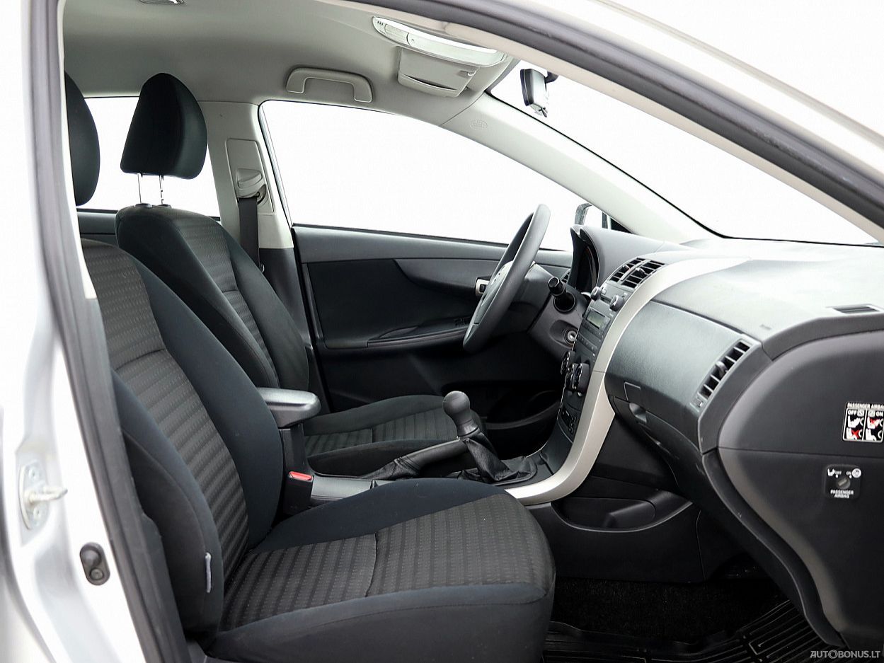 Toyota Corolla | 5