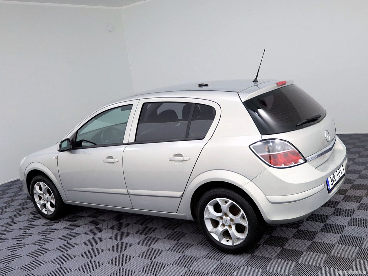 Opel Astra | 3