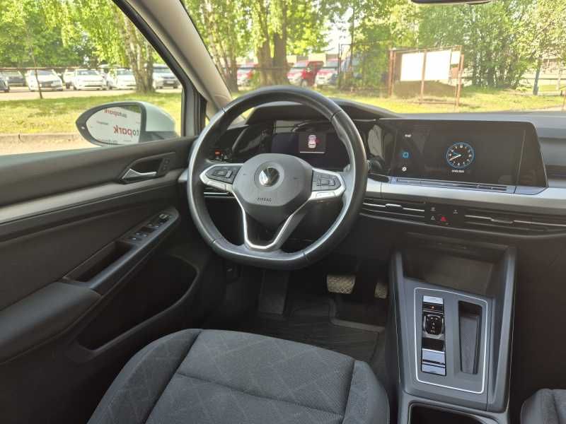 Volkswagen Golf | 6