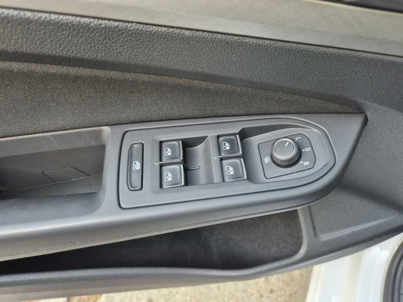 Volkswagen Golf | 19