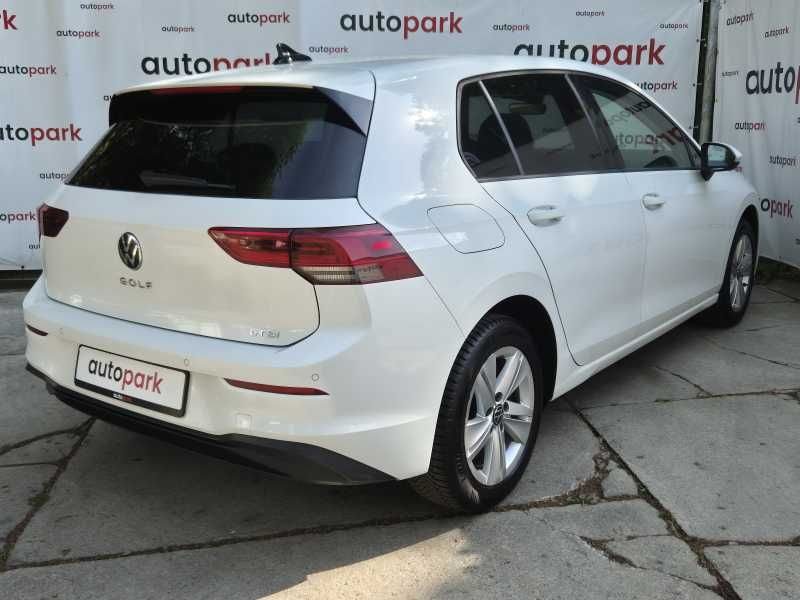 Volkswagen Golf | 3