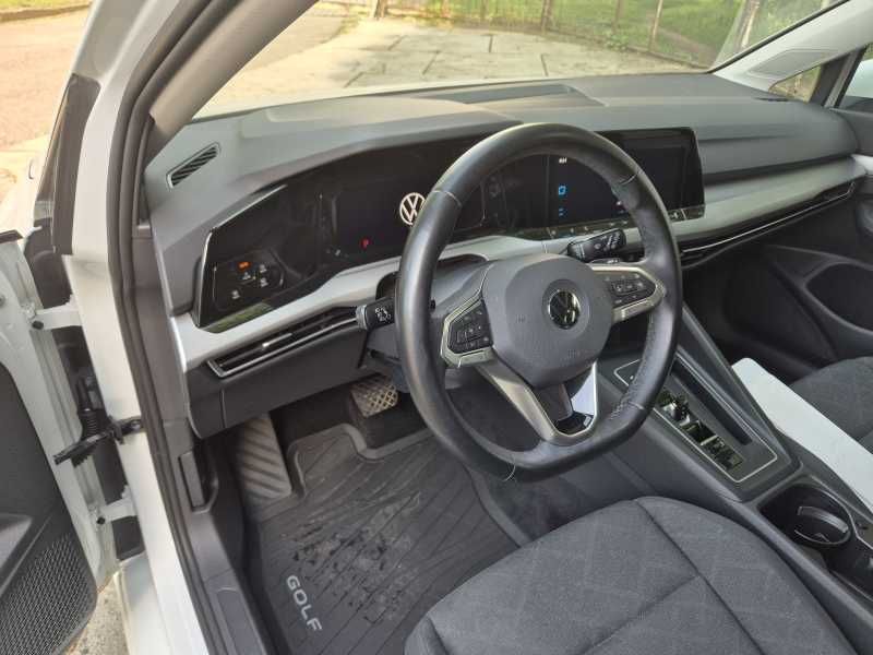 Volkswagen Golf | 8