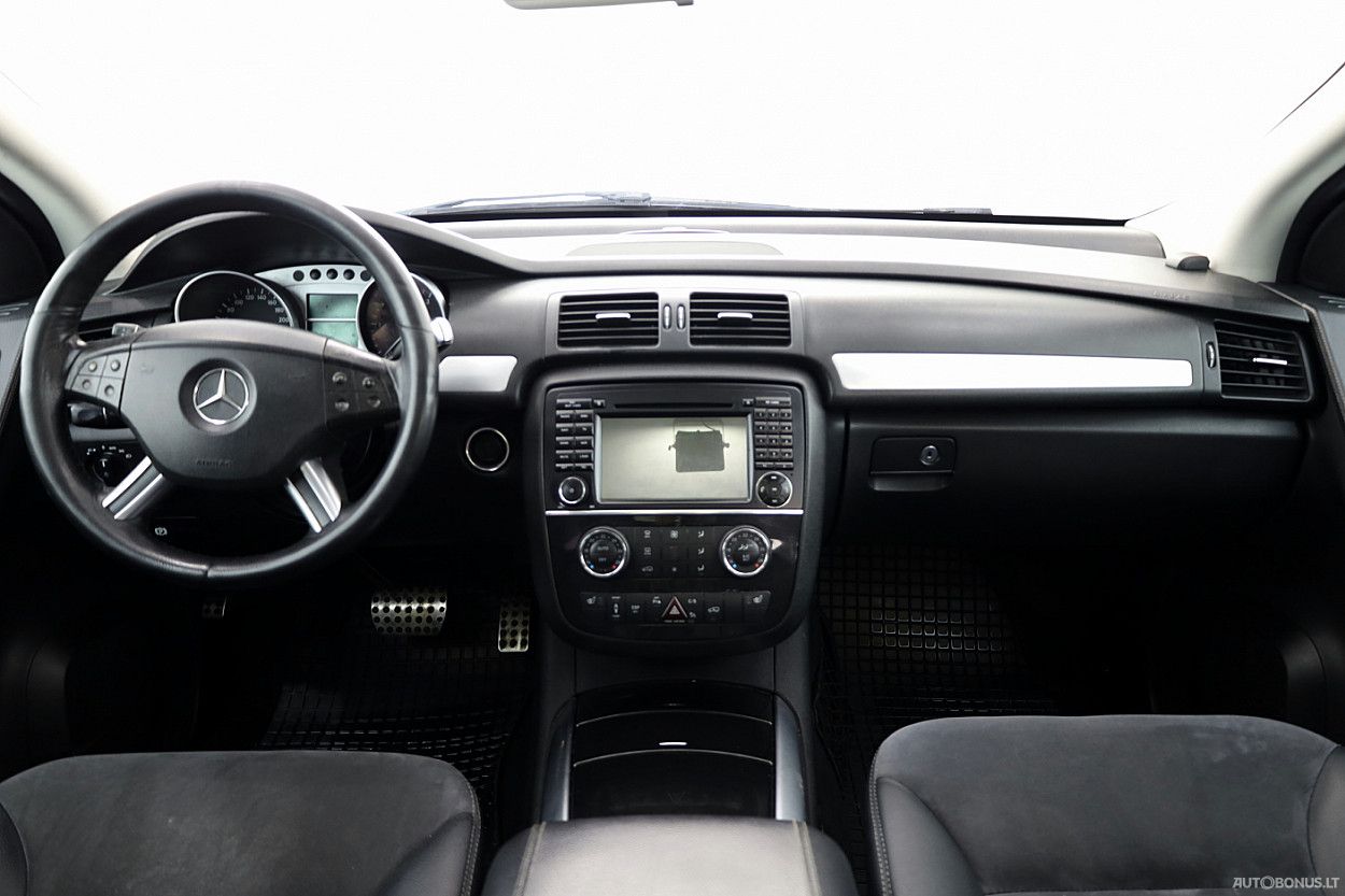 Mercedes-Benz R320 | 4