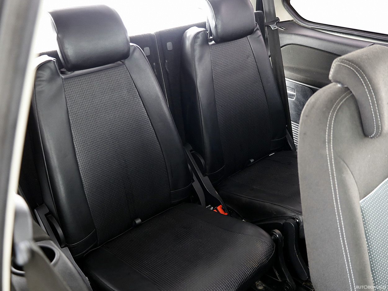 Ford Galaxy | 7