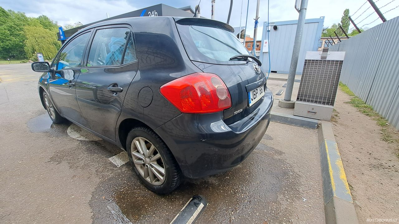 Toyota Auris | 2
