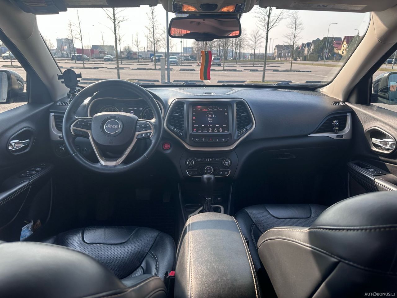 Jeep Cherokee | 11