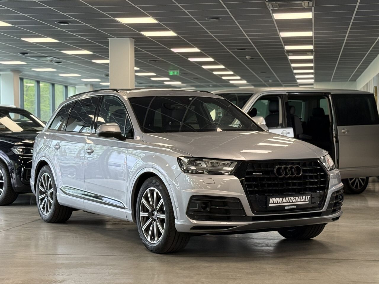Audi Q7 | 29