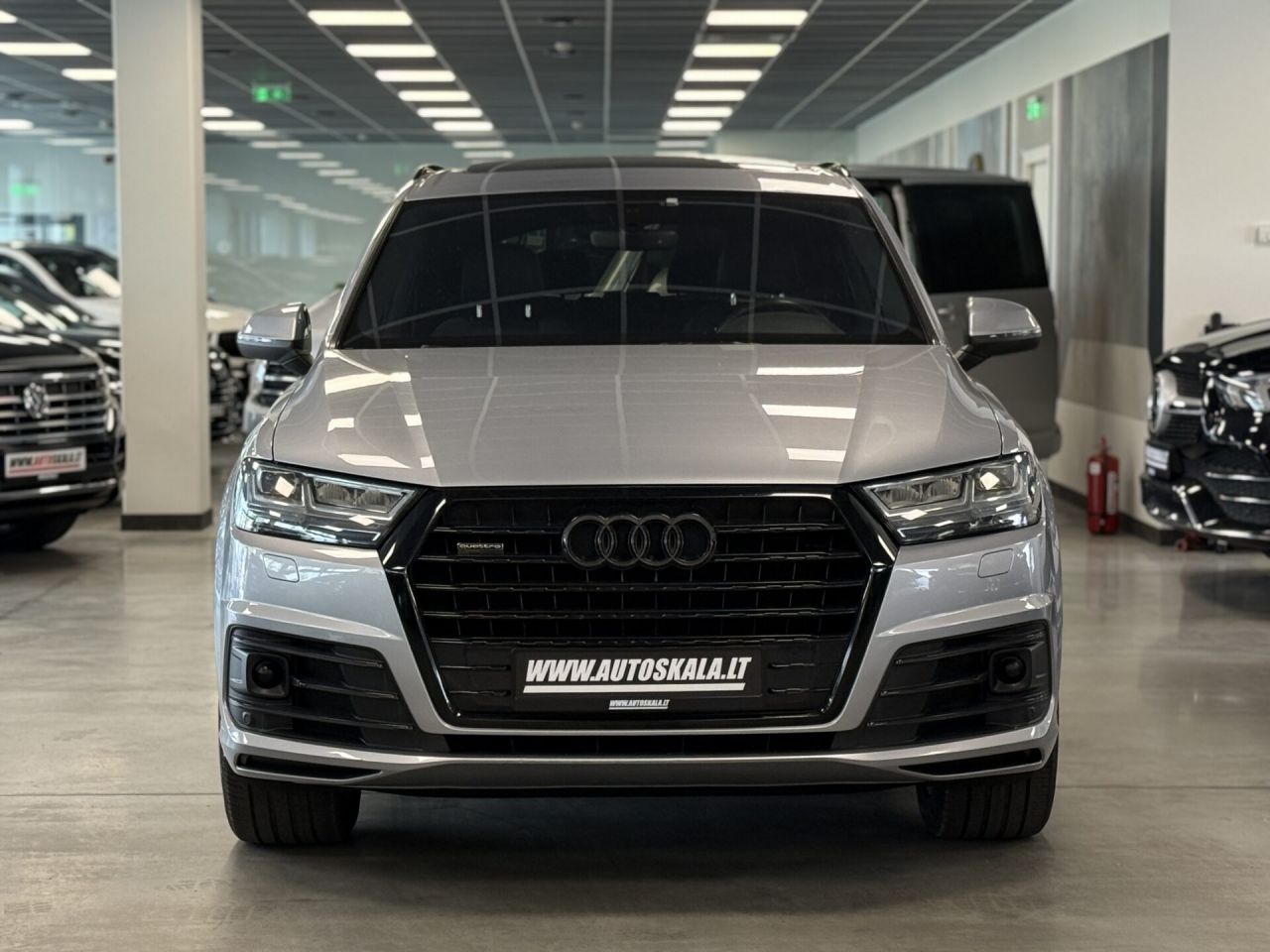 Audi Q7 | 36