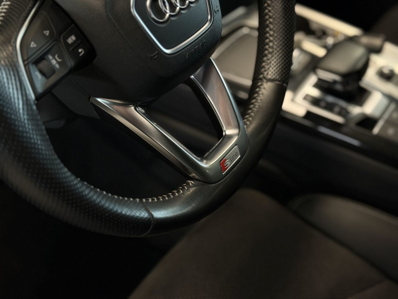 Audi Q7 | 12