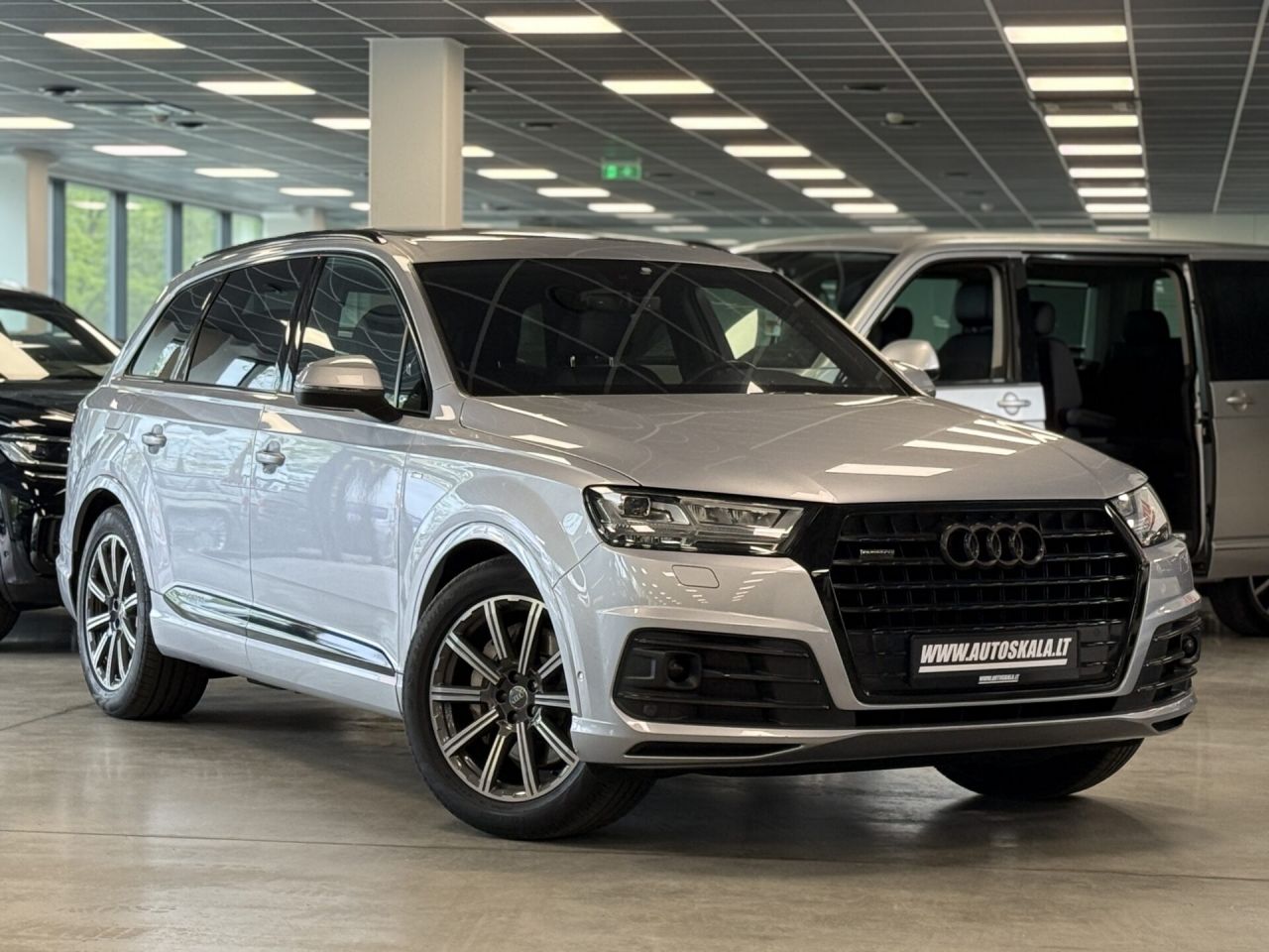 Audi Q7 | 34