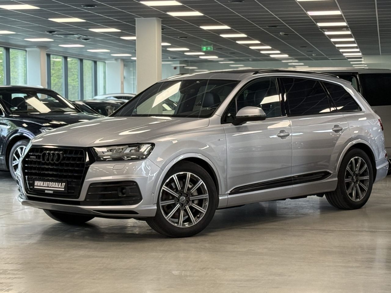 Audi Q7 | 24