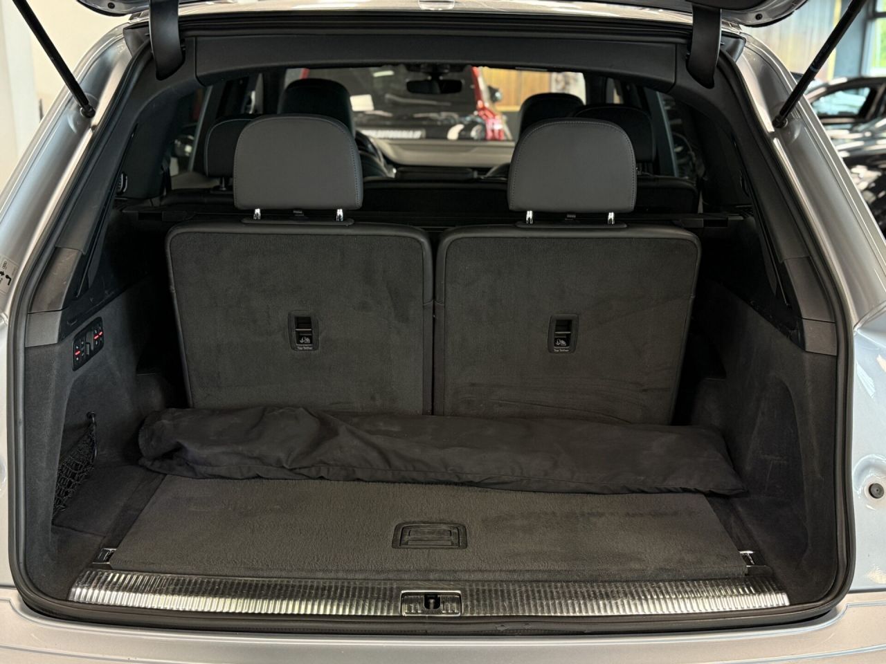 Audi Q7 | 19