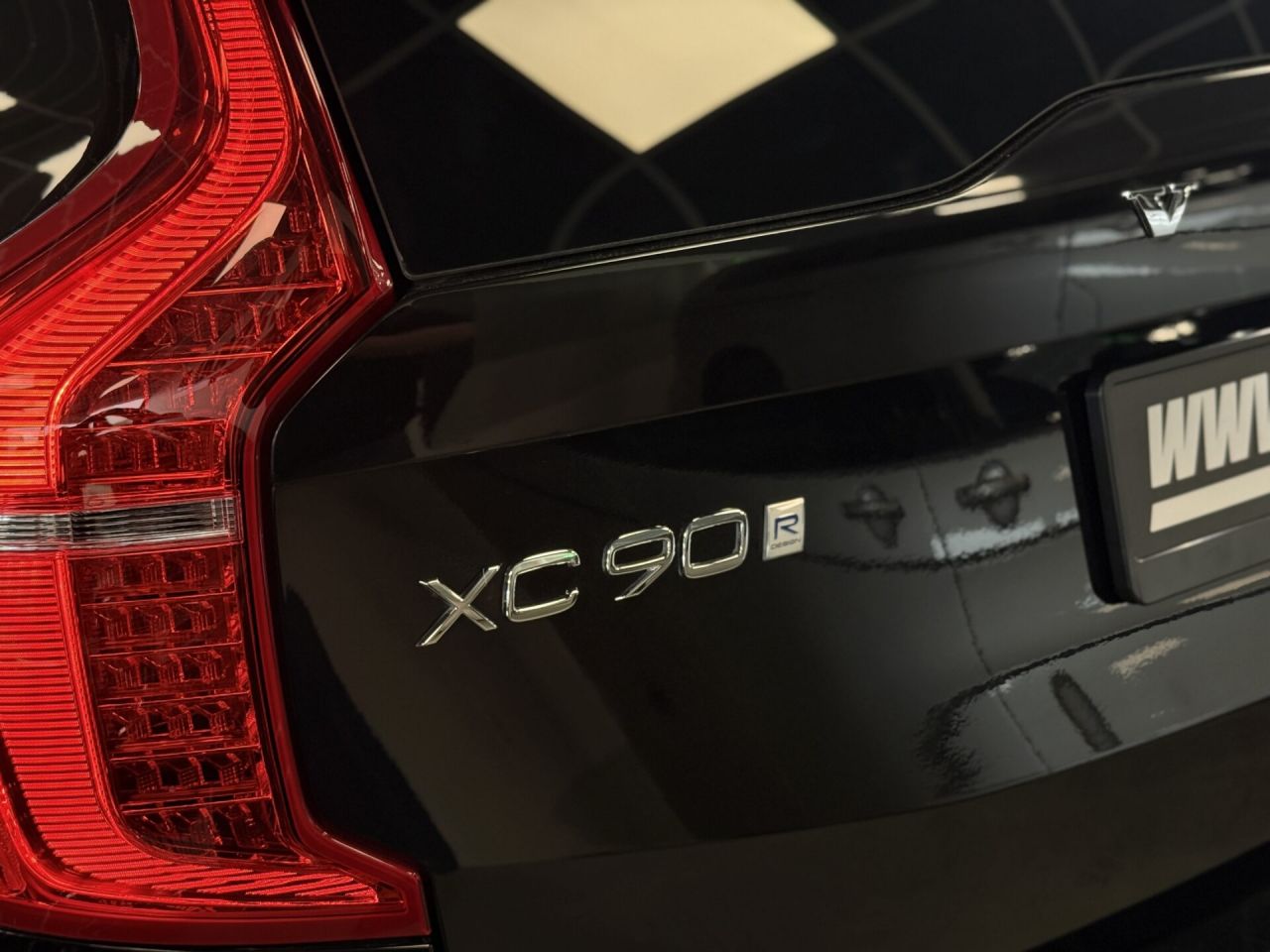 Volvo XC90 | 24