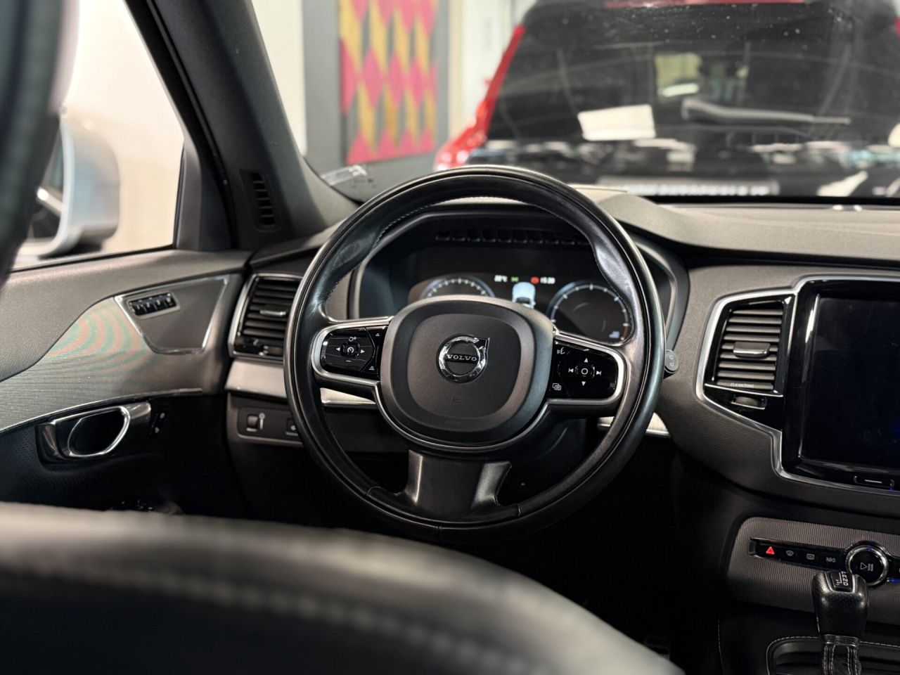 Volvo XC90 | 22
