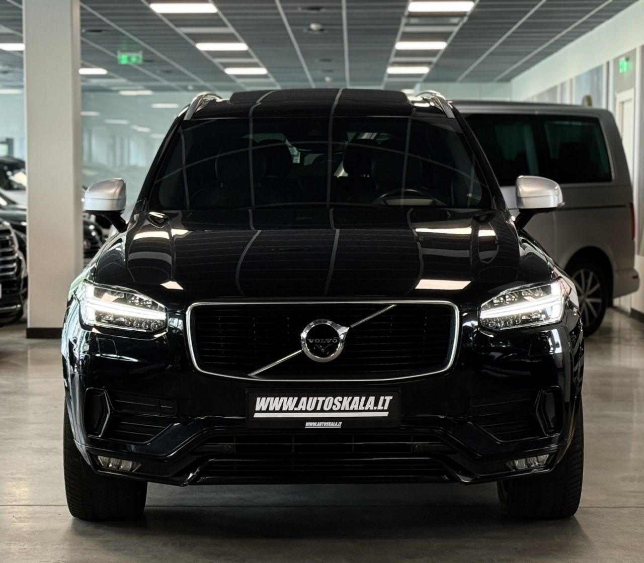 Volvo XC90 | 1
