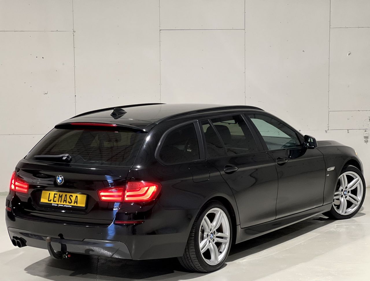 BMW 520 | 7