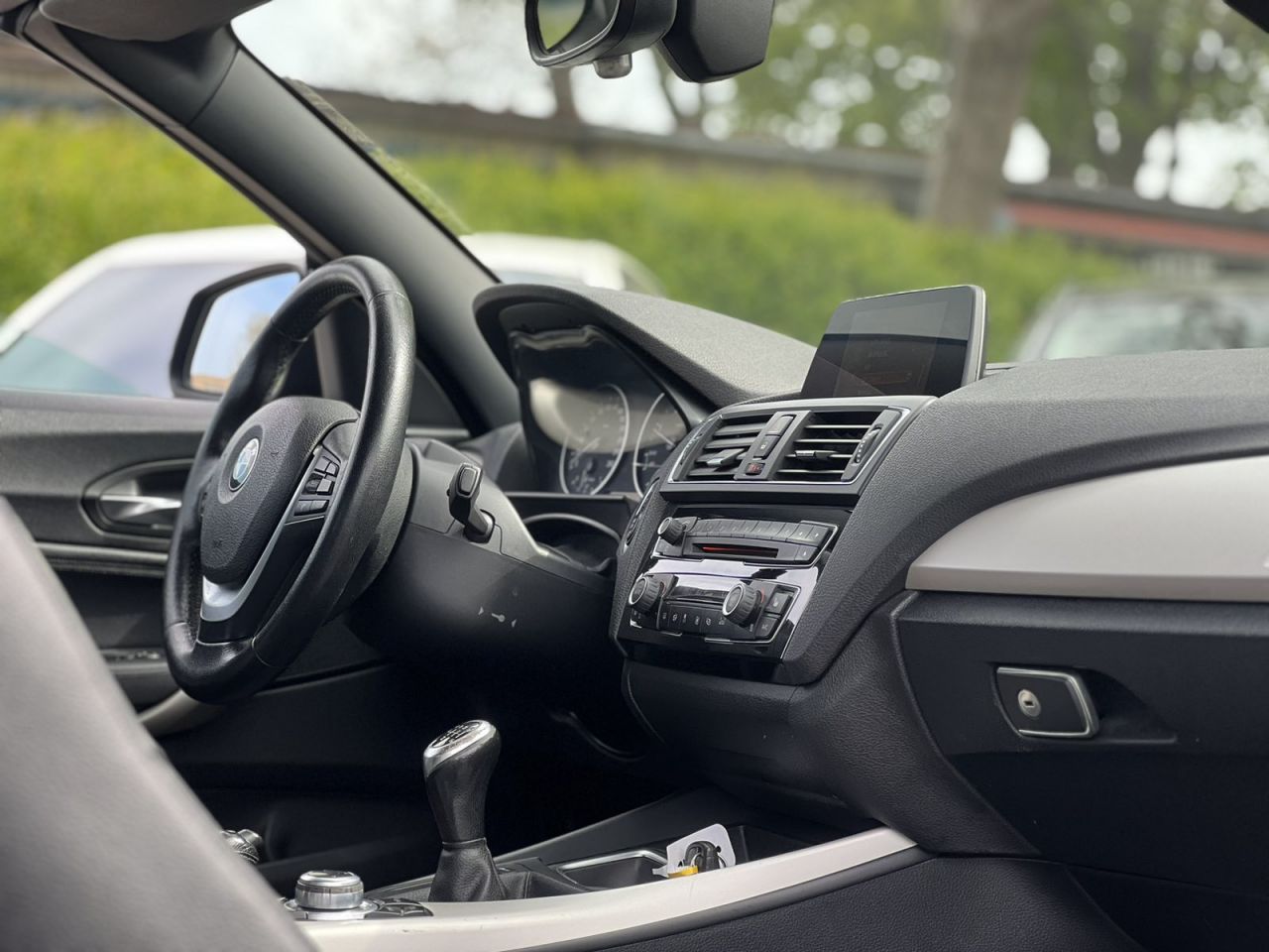 BMW 218 | 6