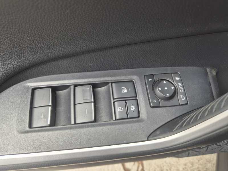 Toyota RAV4 | 18