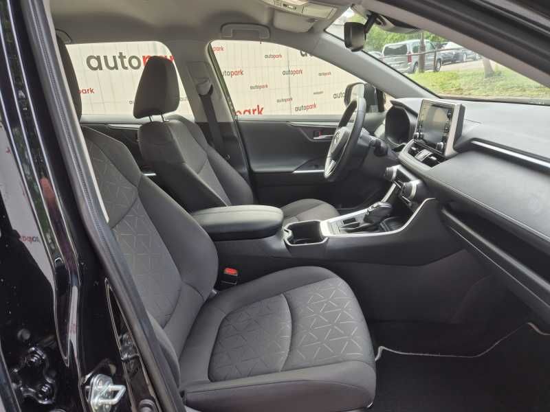 Toyota RAV4 | 7