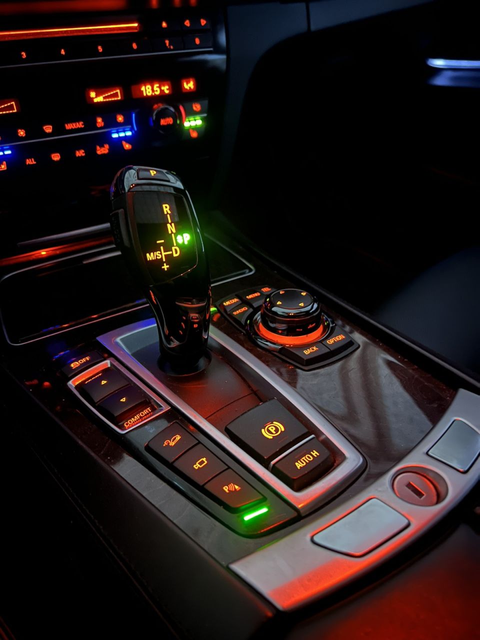 BMW 750 | 3