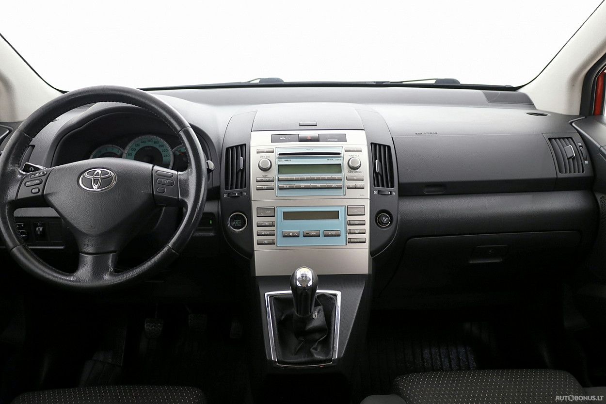 Toyota Corolla | 4