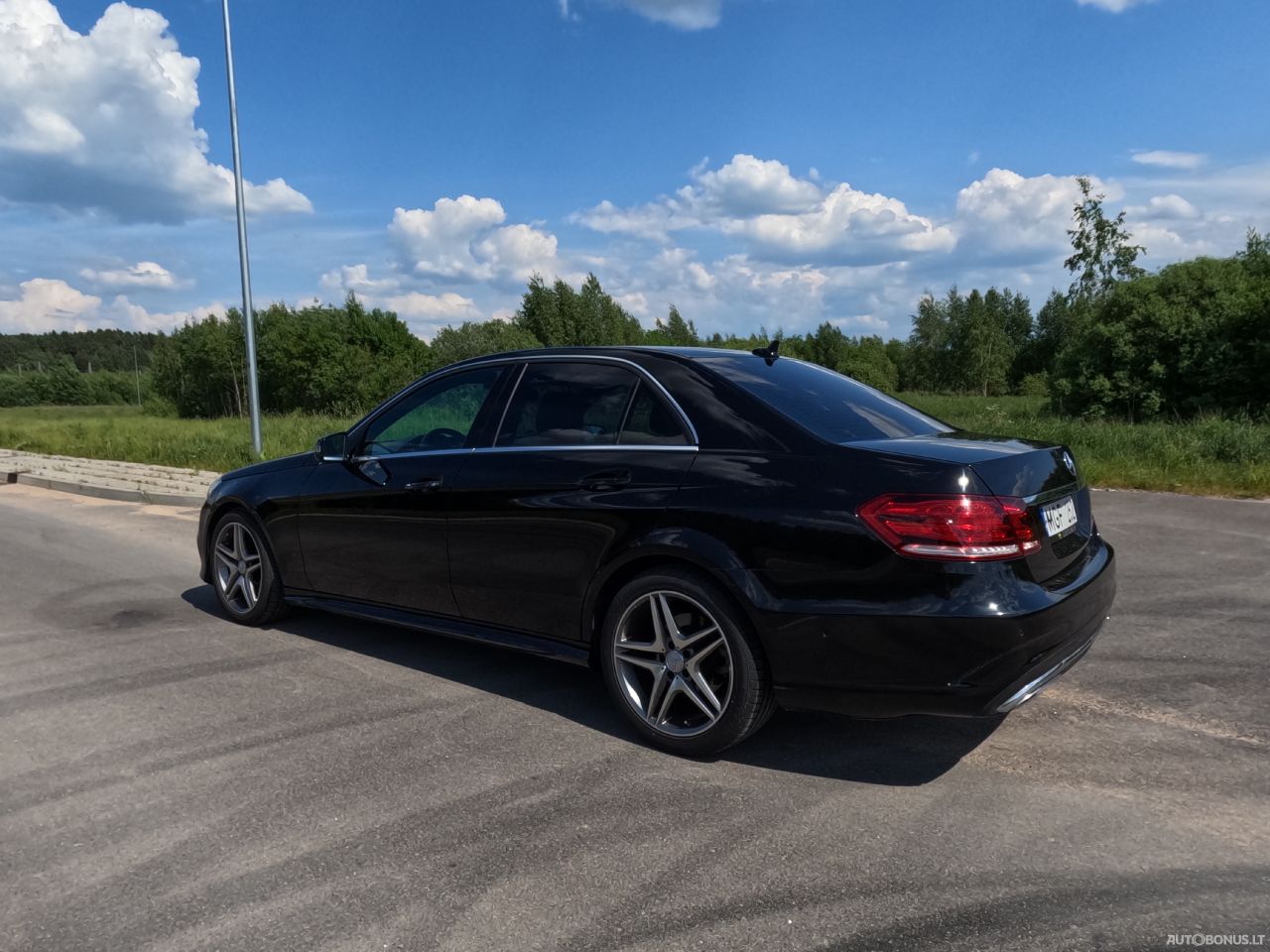 Mercedes-Benz E220 | 5