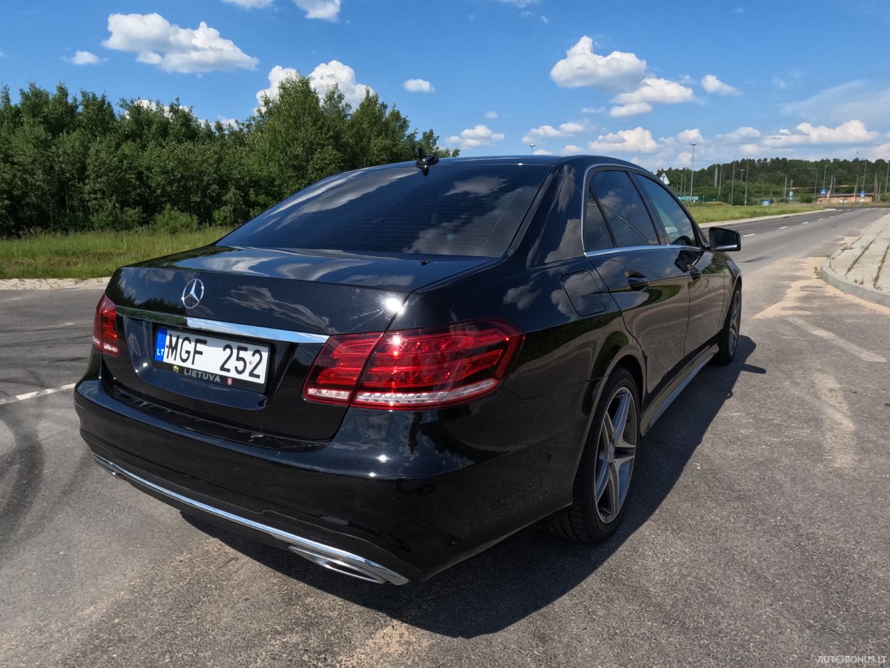 Mercedes-Benz E220 | 7