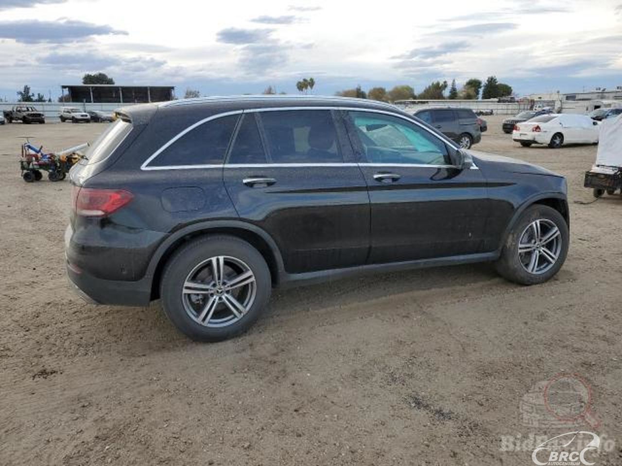 Mercedes-Benz GLC300 | 51