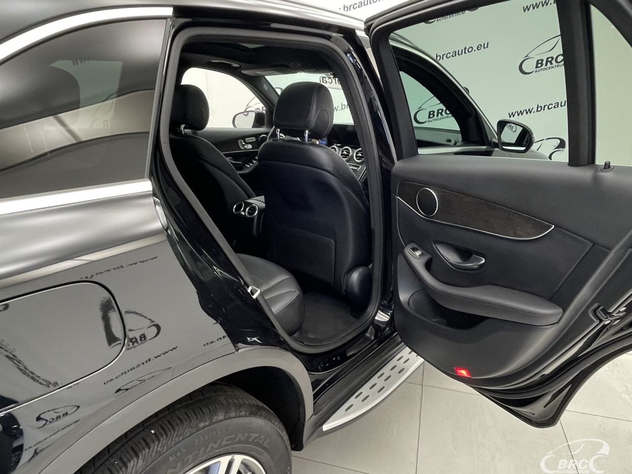 Mercedes-Benz GLC300 | 12