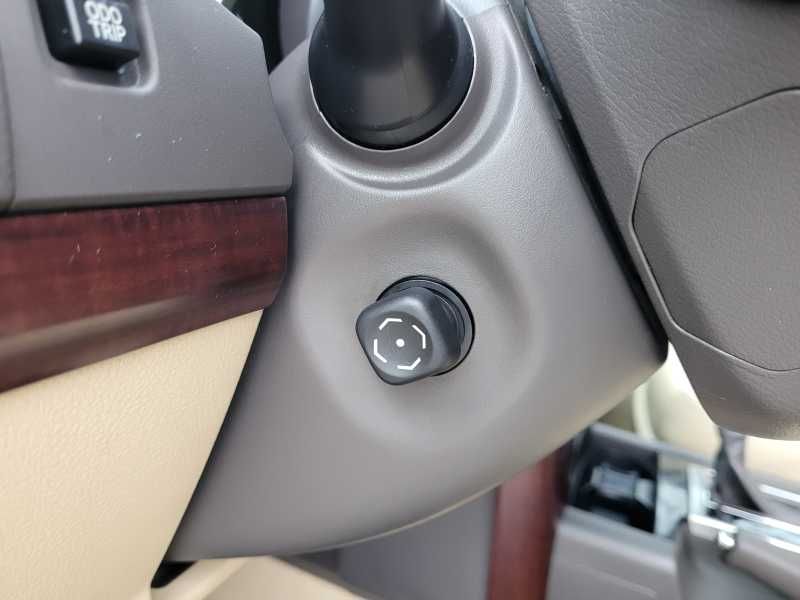 Toyota Land Cruiser | 13
