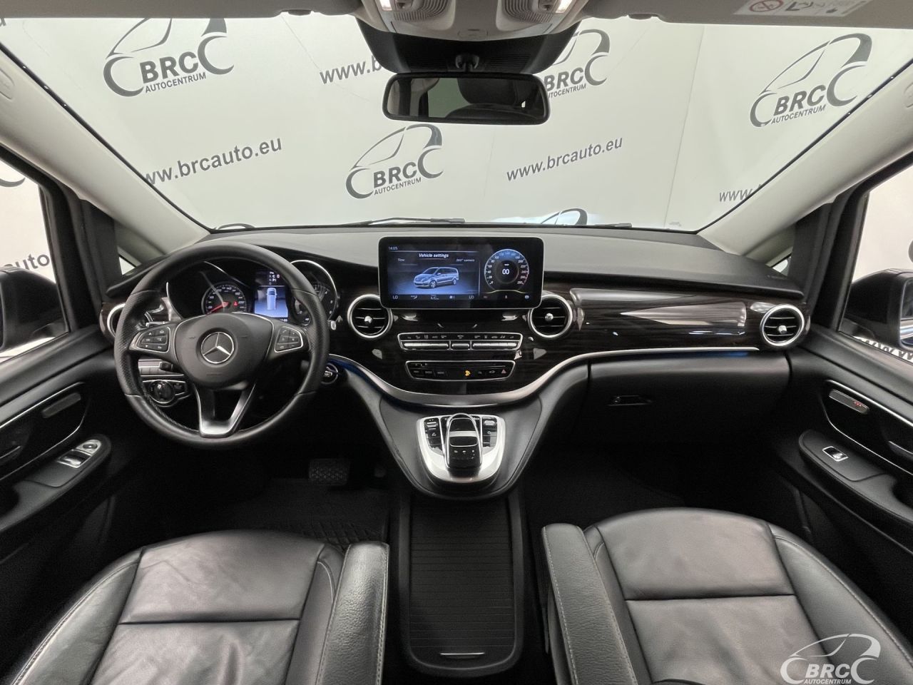 Mercedes-Benz V250 | 2