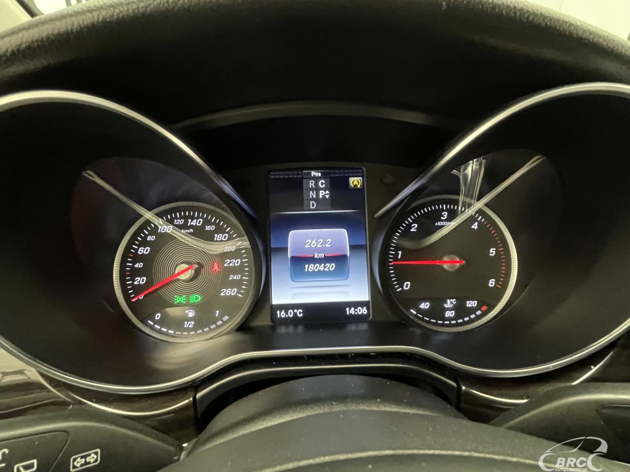 Mercedes-Benz V250 | 29