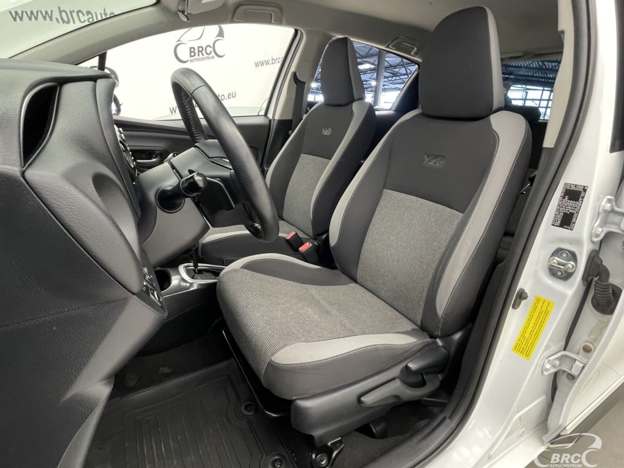 Toyota Yaris | 22