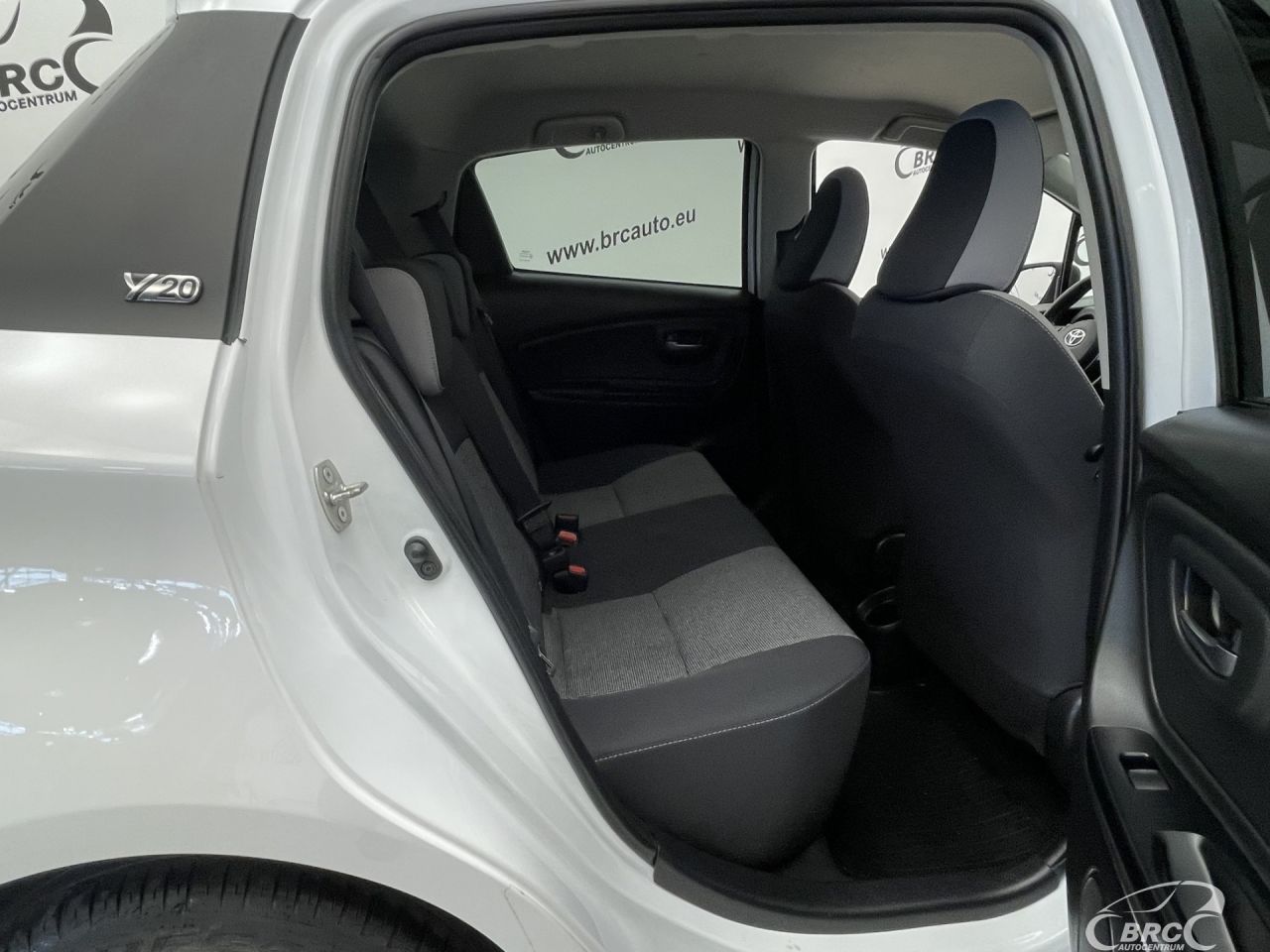 Toyota Yaris | 9