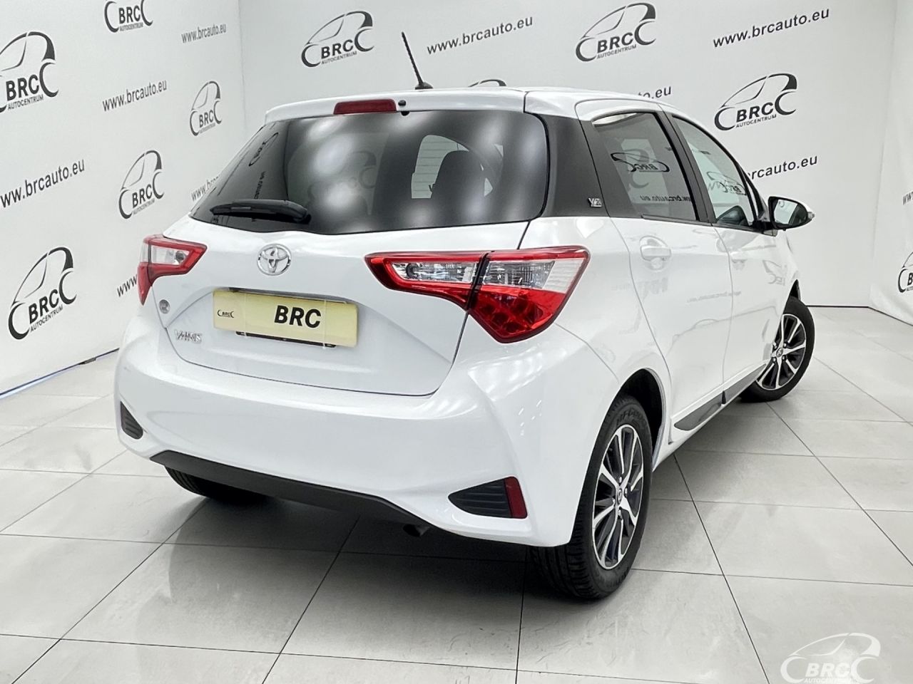 Toyota Yaris | 49