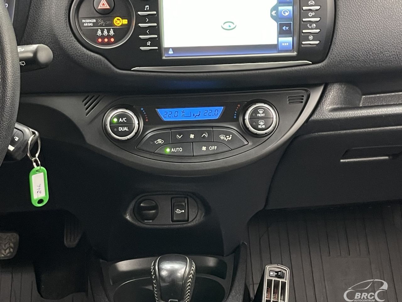 Toyota Yaris | 16