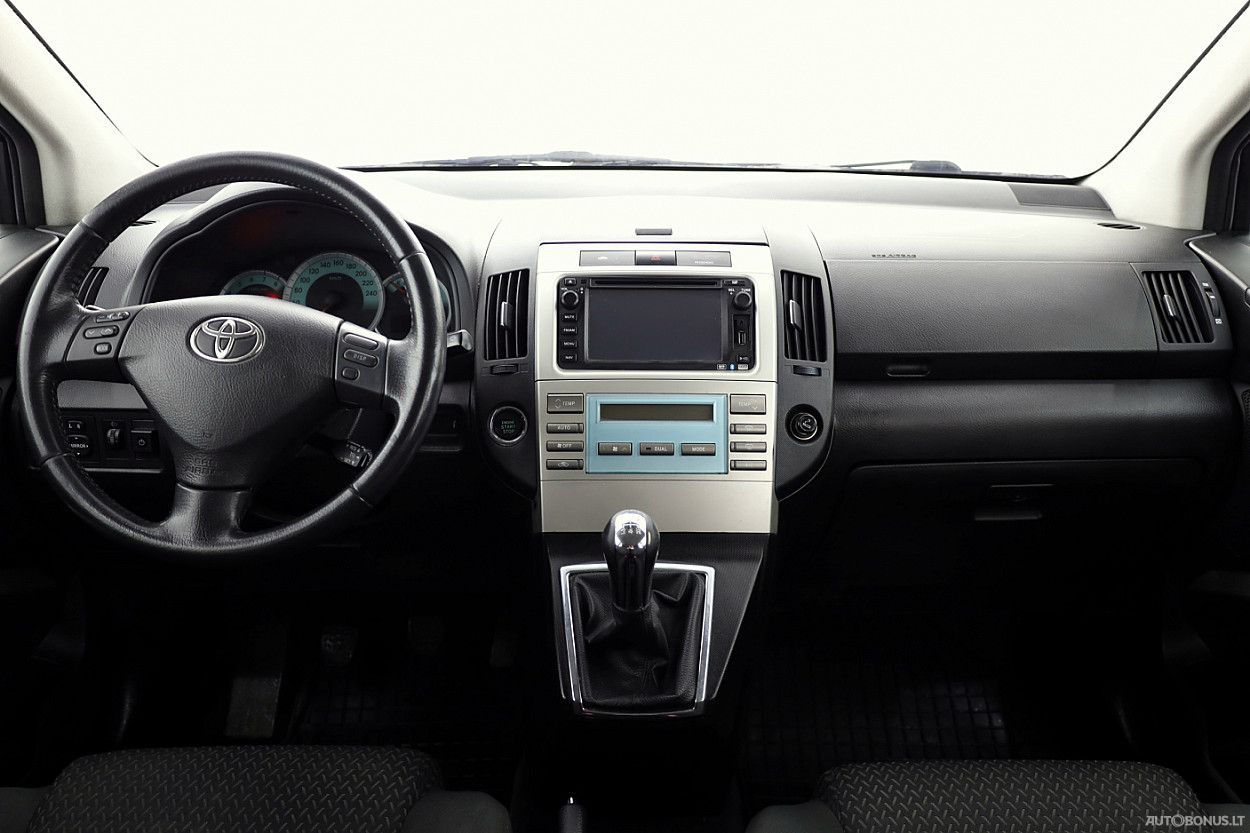 Toyota Corolla | 4